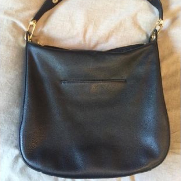 Great condition
Comes with dust bag
Purchased at Holt Renfrew brand new - Picture 3 of 10